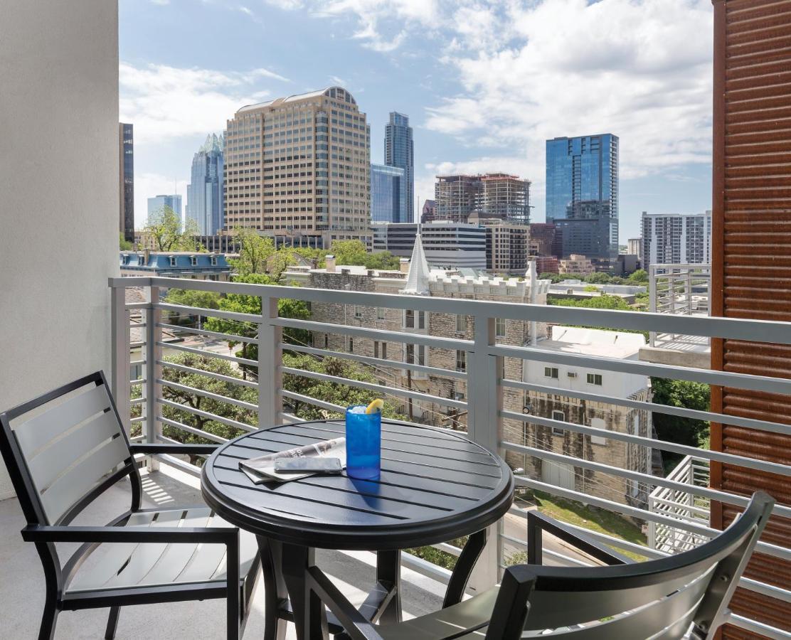 Club Wyndham Austin Hotel Exterior foto